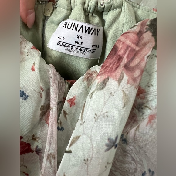 Runaway Oriana Dress in Mint Floral - Picture 3 of 5